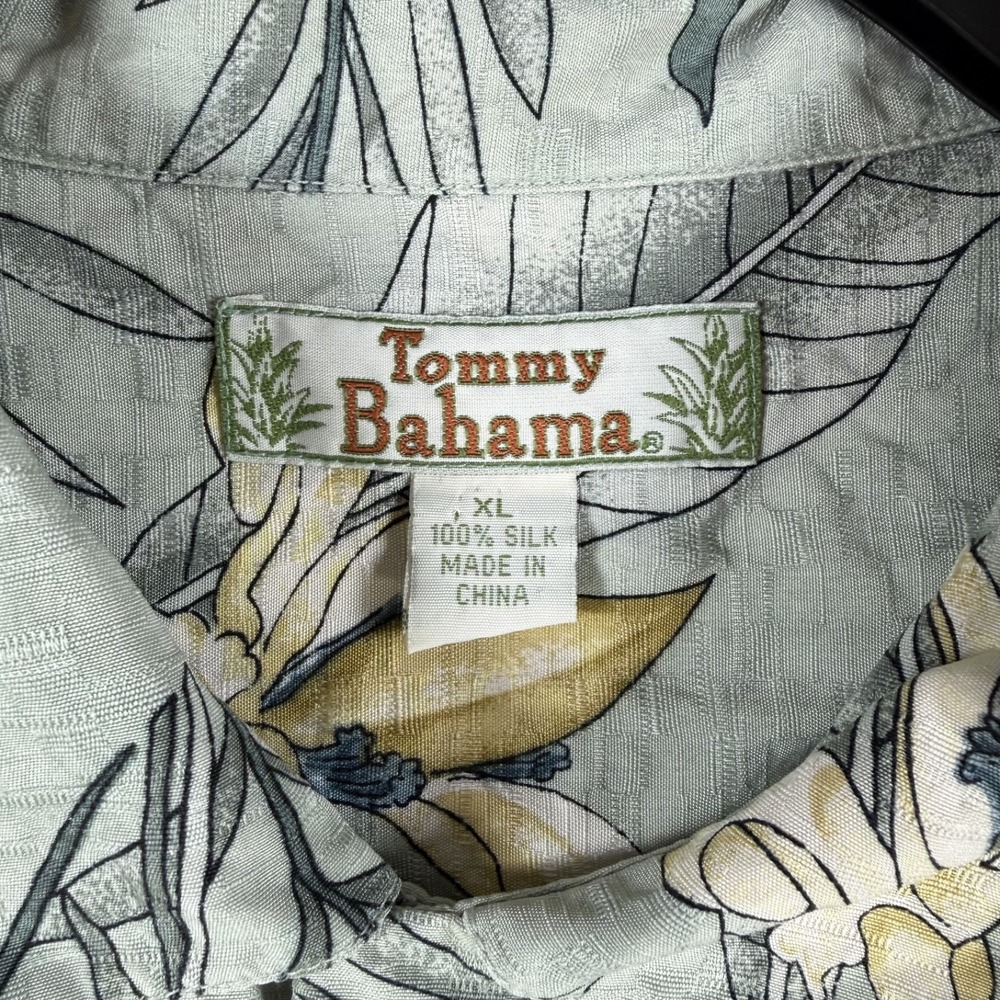 Tommy Bahama Camp Shirt Mens XL Green Silk Button Up Hawaiian Tropical Floral - Picture 3 of 7